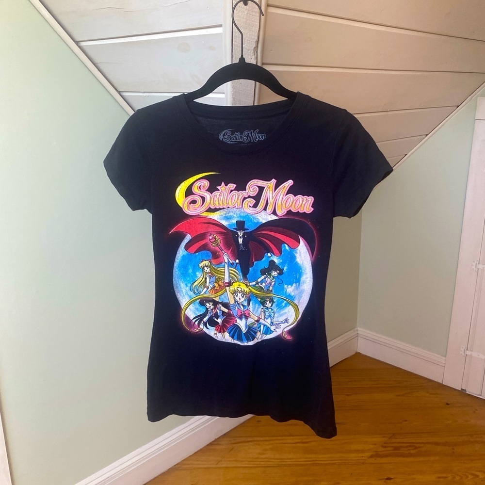 Sailor Moon Graphic T Small - Picture 2 of 10